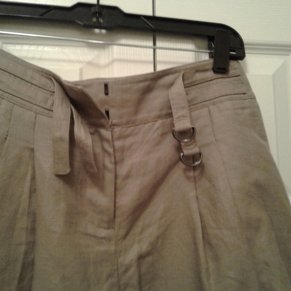 The Limited Linen Blend Utility Shorts - Picture 3 of 7